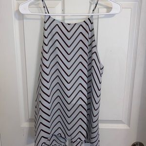 Flowy zig zag tank
